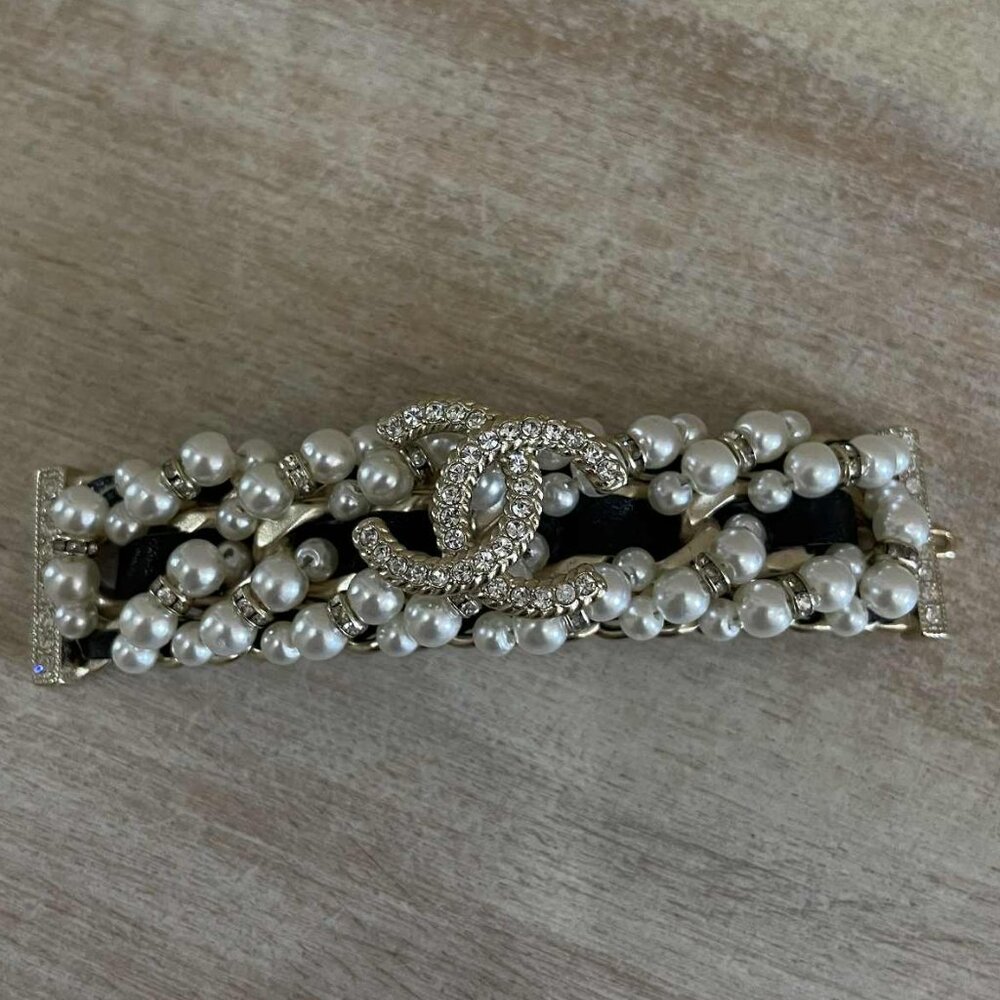 Chanel Pearl Hair Barrette